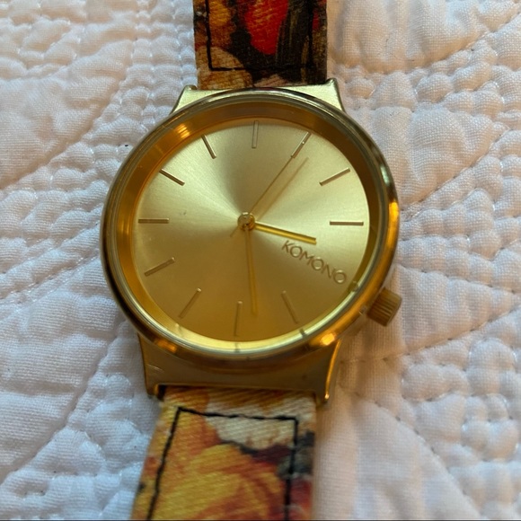KOMONO GOLD WATCH, O/S - Picture 2 of 9